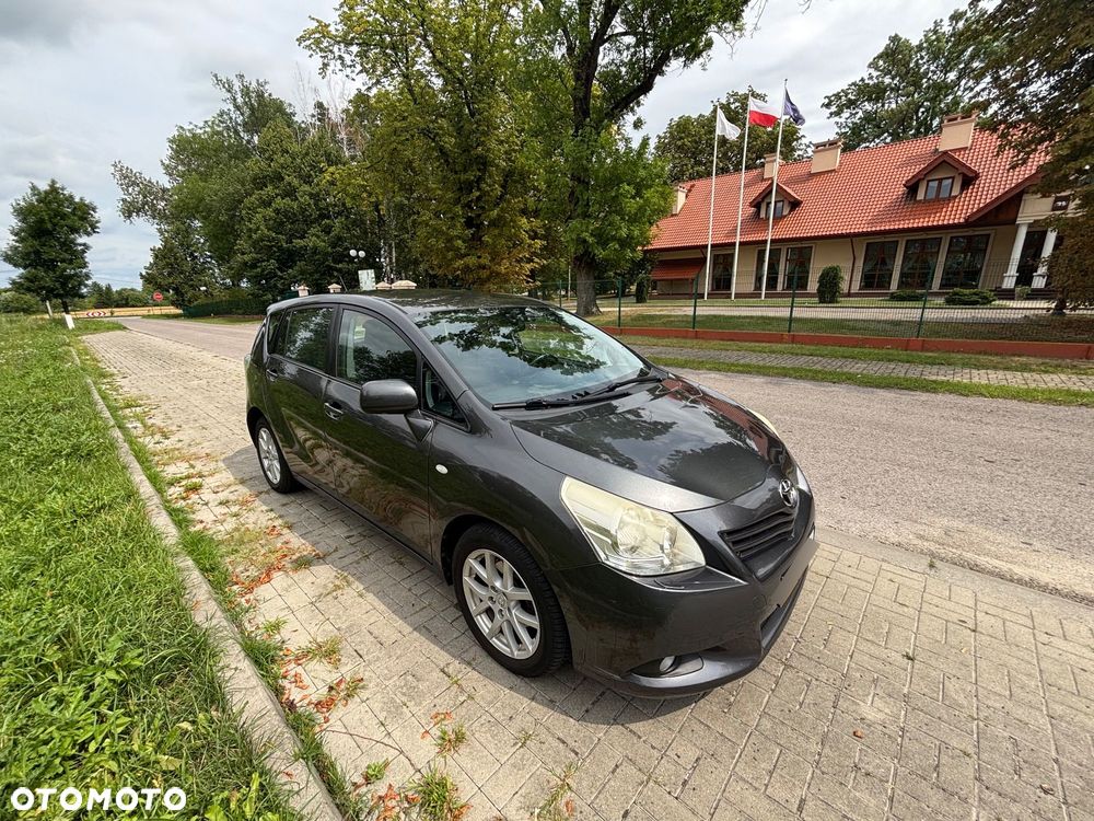 Toyota Verso - 8
