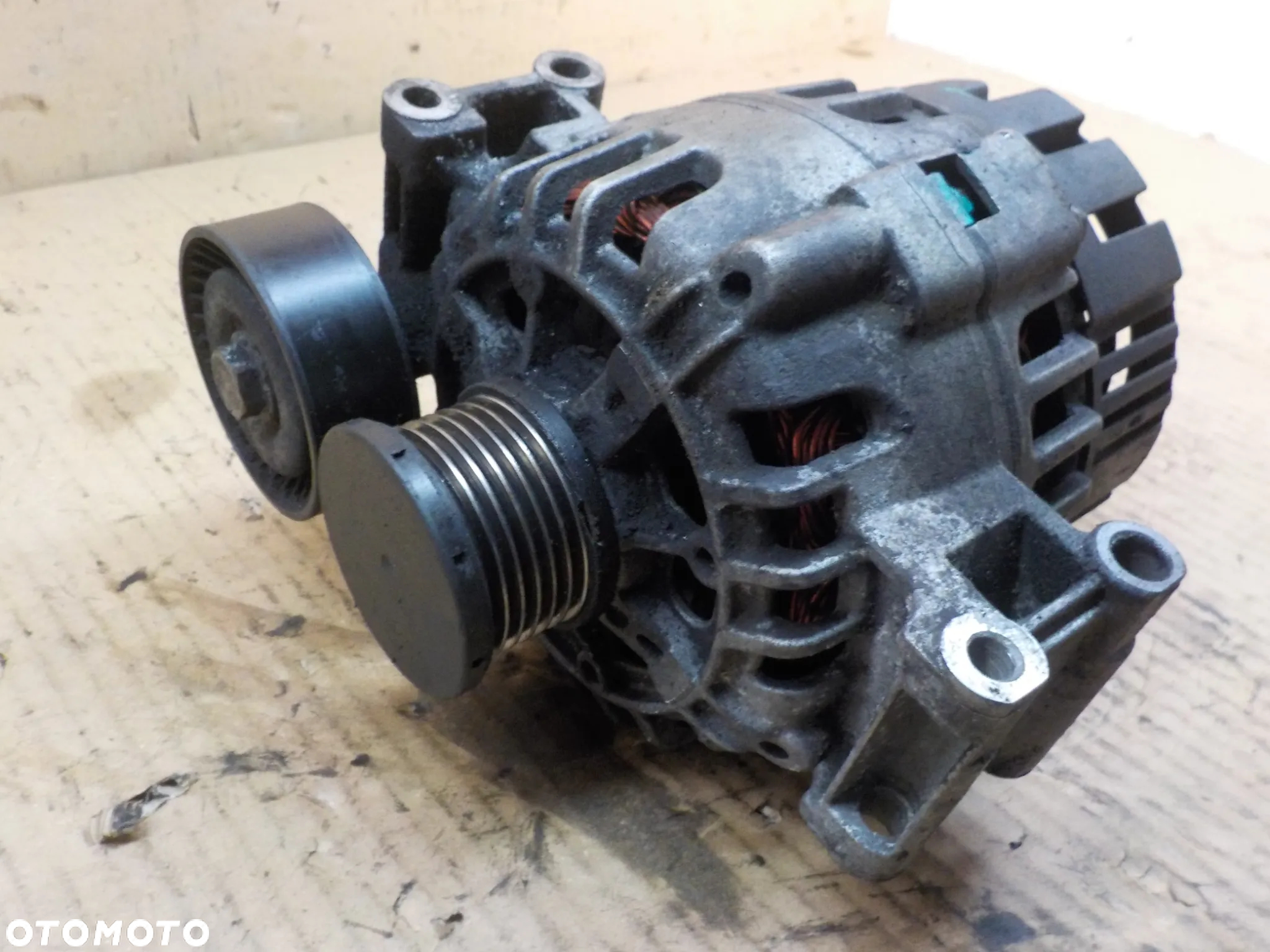 BMW SERIA 3 E46 1.8 B ALTERNATOR 7521382-02 - 2