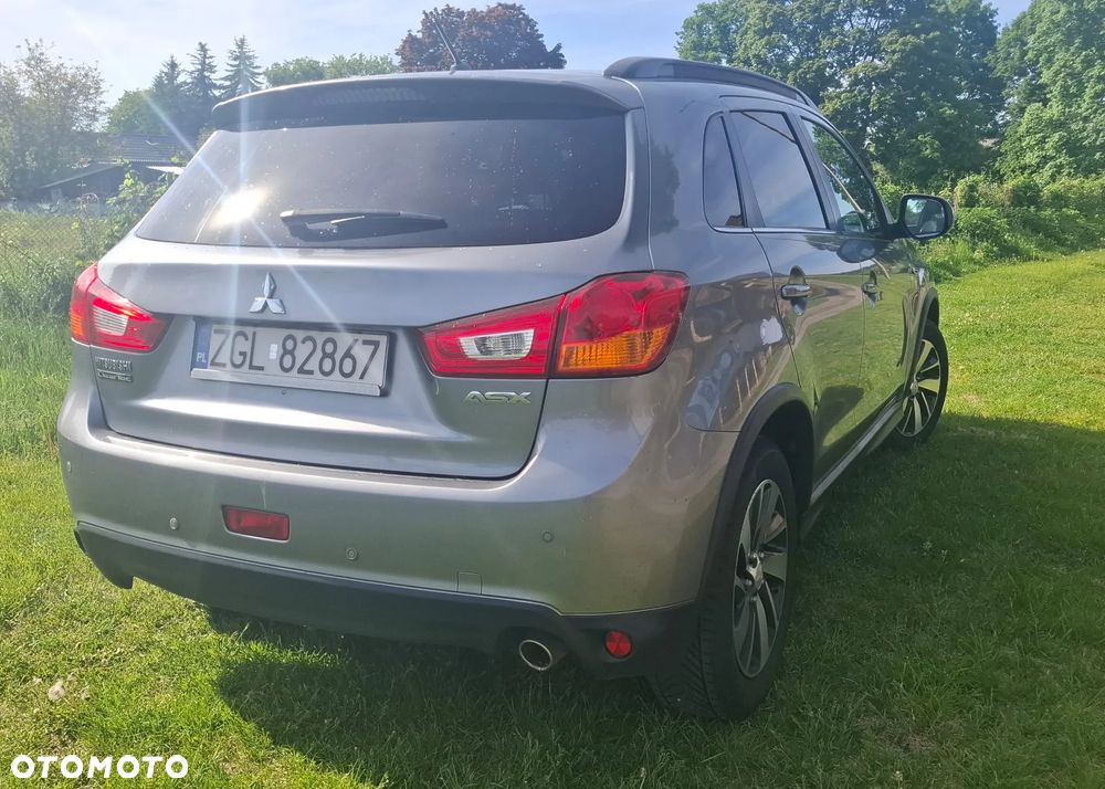 Mitsubishi ASX - 10