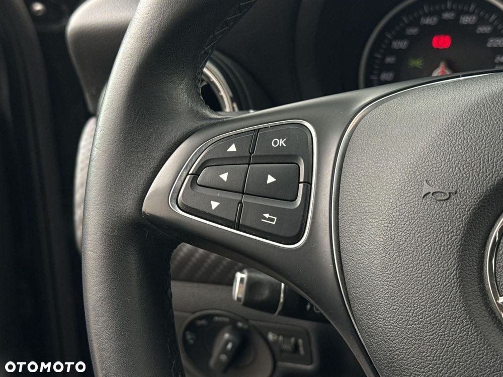 Mercedes-Benz GLA - 18