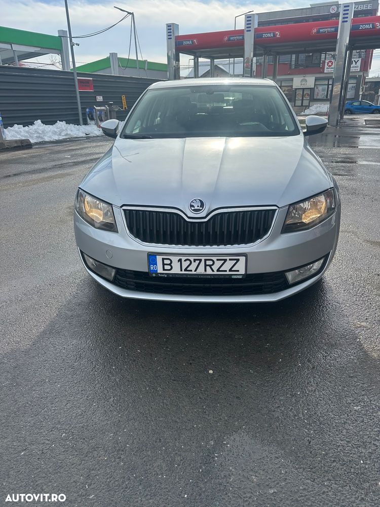 Skoda Octavia 1.6 TDI AMBITION DSG - 3