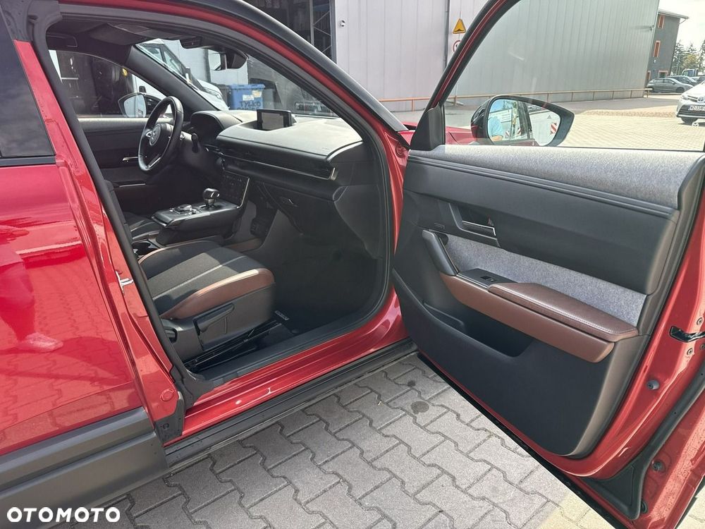 Mazda MX-30 - 17