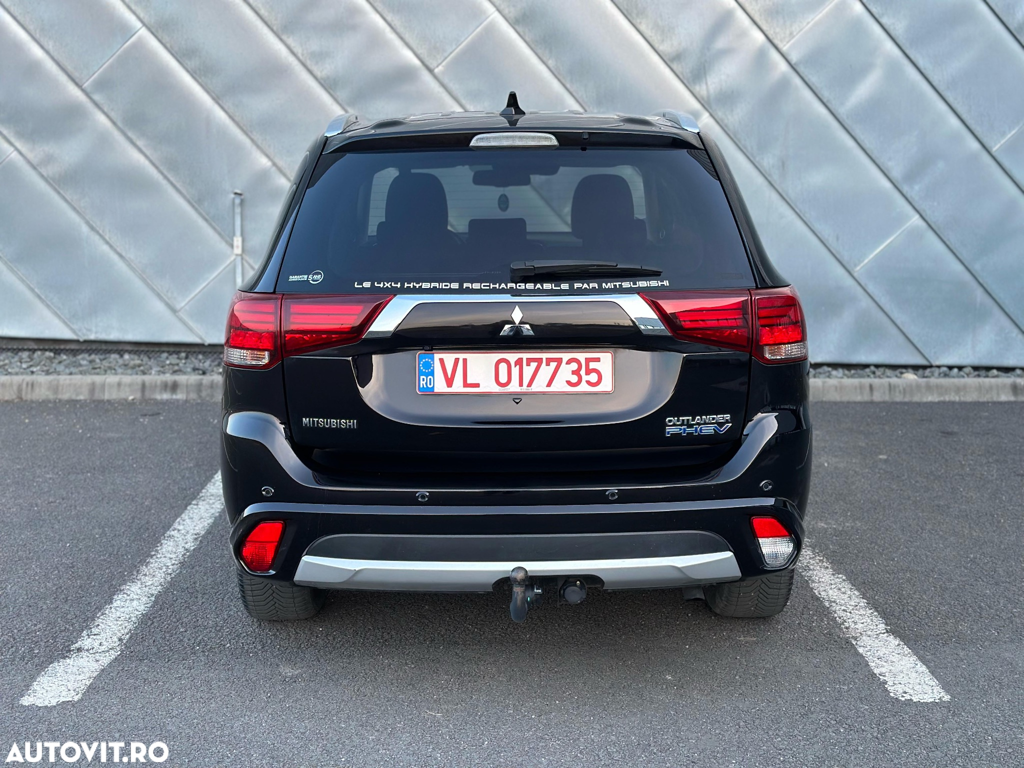 Mitsubishi Outlander 2.0 4WD Plug-In Hybrid Top - 4