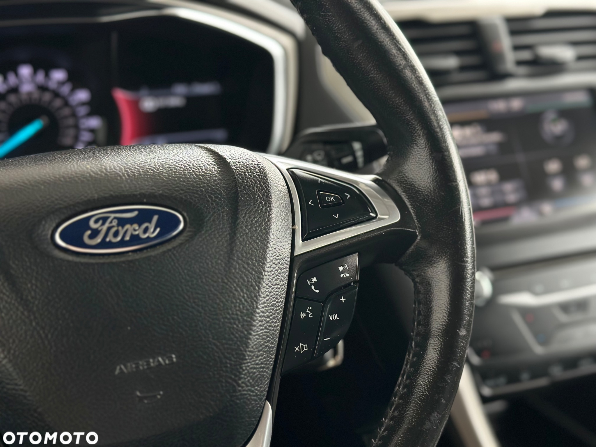 Ford Fusion - 26
