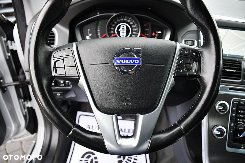 Volvo XC 60 D4 Geartronic Momentum - 12
