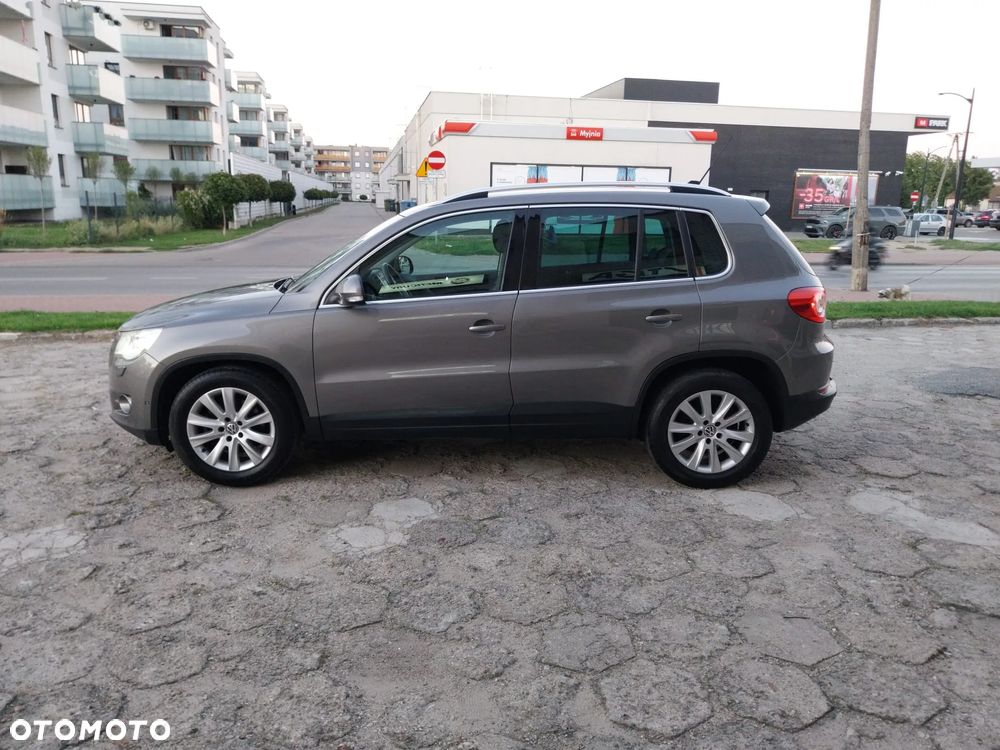 Volkswagen Tiguan 2.0 TDI DPF 4Motion Track & Avenue - 2