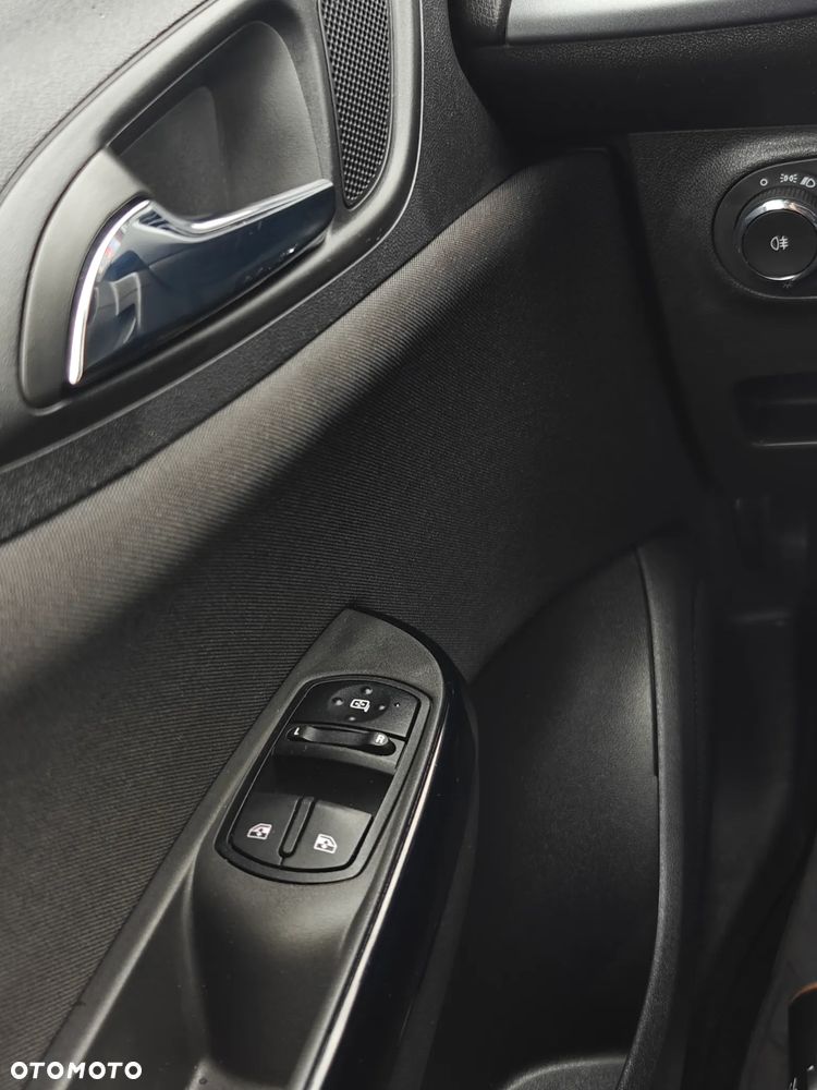 Opel Corsa 1.2 16V Enjoy - 9