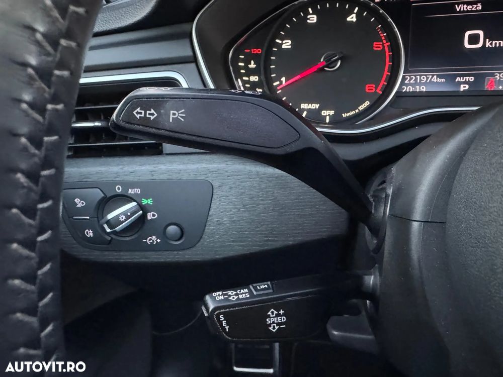 Audi A4 Avant 40 TDI S tronic S line - 31