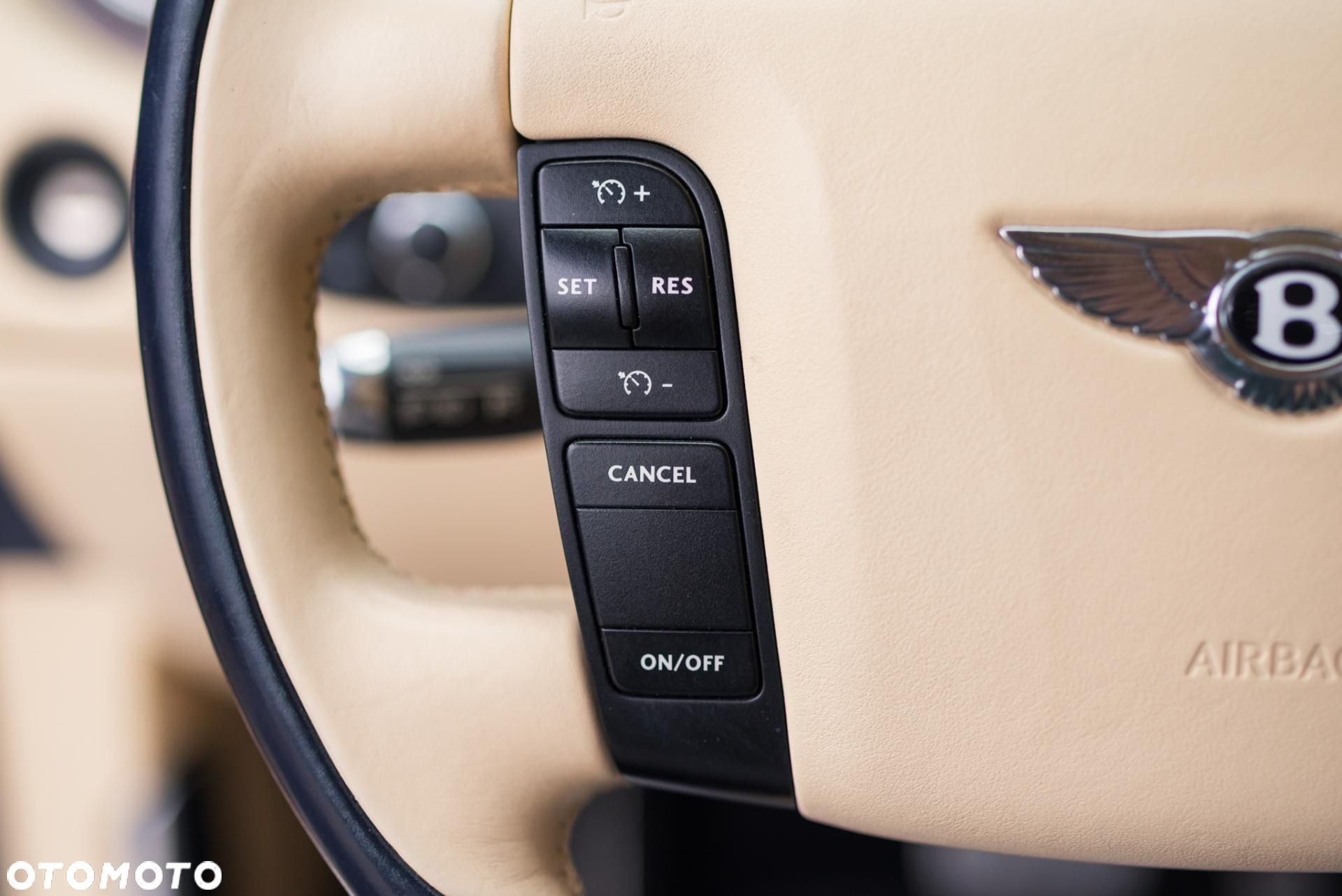 Bentley Continental GT - 26