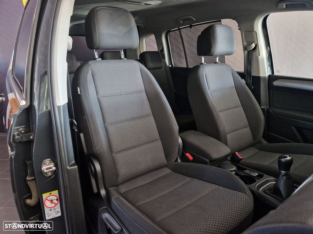 VW Touran 1.5 TSI Confortline - 11