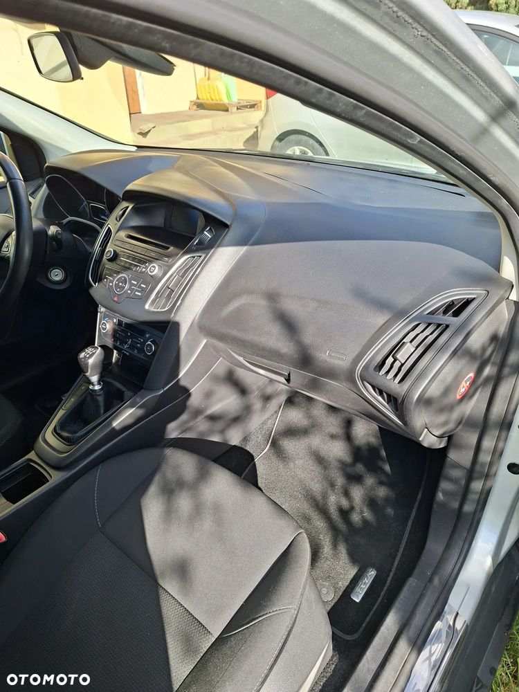 Ford Focus - 12