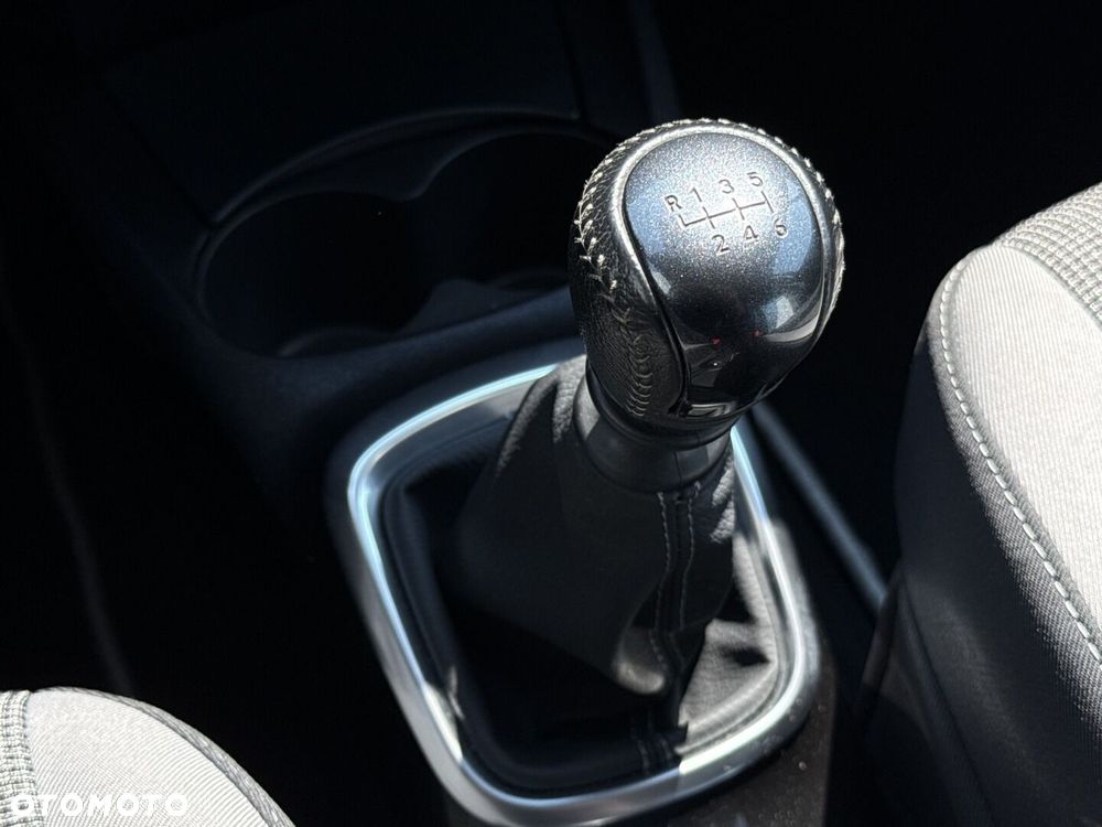 Toyota Yaris - 18