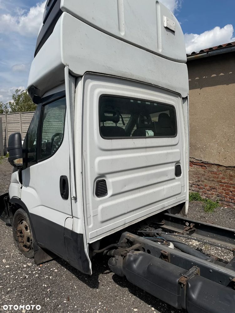 Iveco Daily 35C17 - 3
