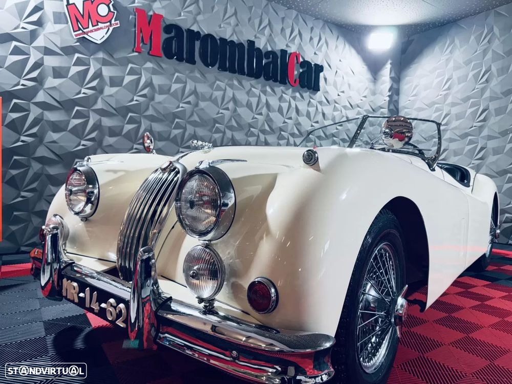Jaguar XK140 - 27