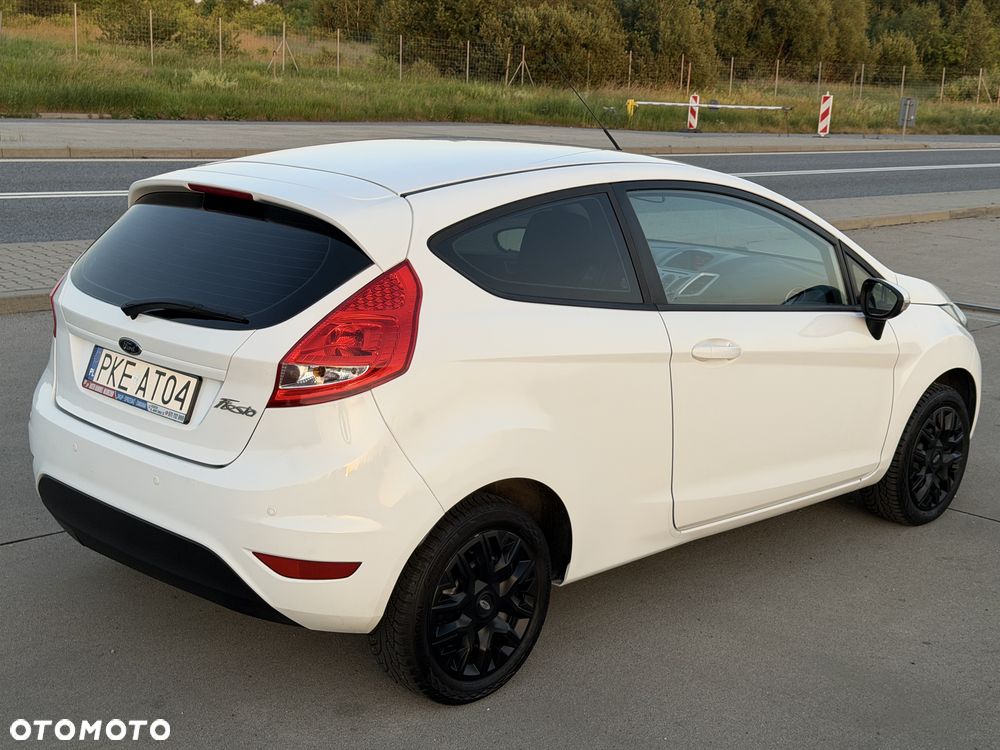 Ford Fiesta - 2