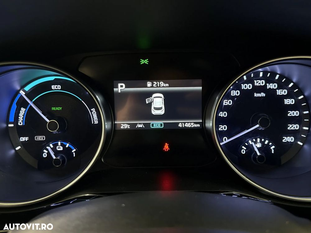 Kia XCeed - 11