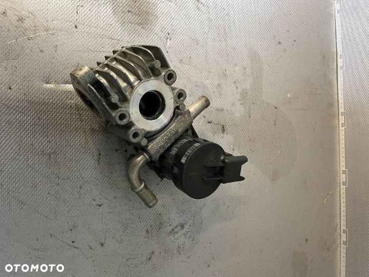 Zawór EGR BMW e60 e90 e63 754841505 - 2