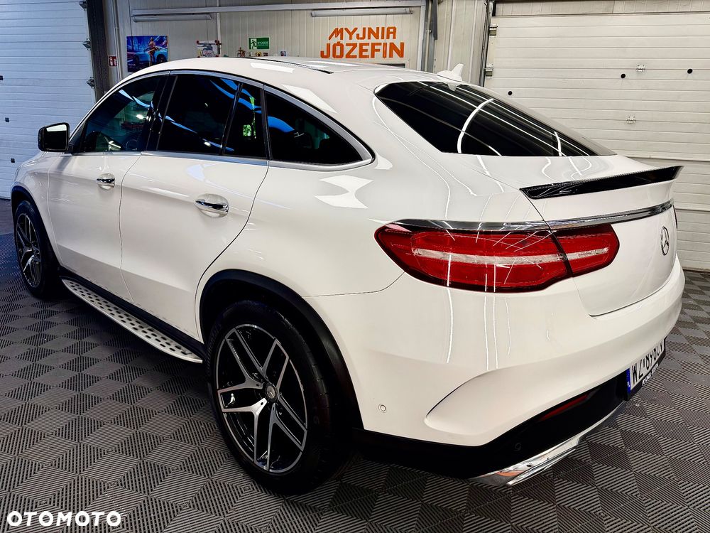 Mercedes-Benz GLE 350 d 4-Matic - 23