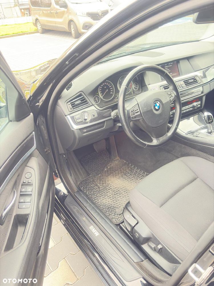 BMW Seria 5 520d - 2