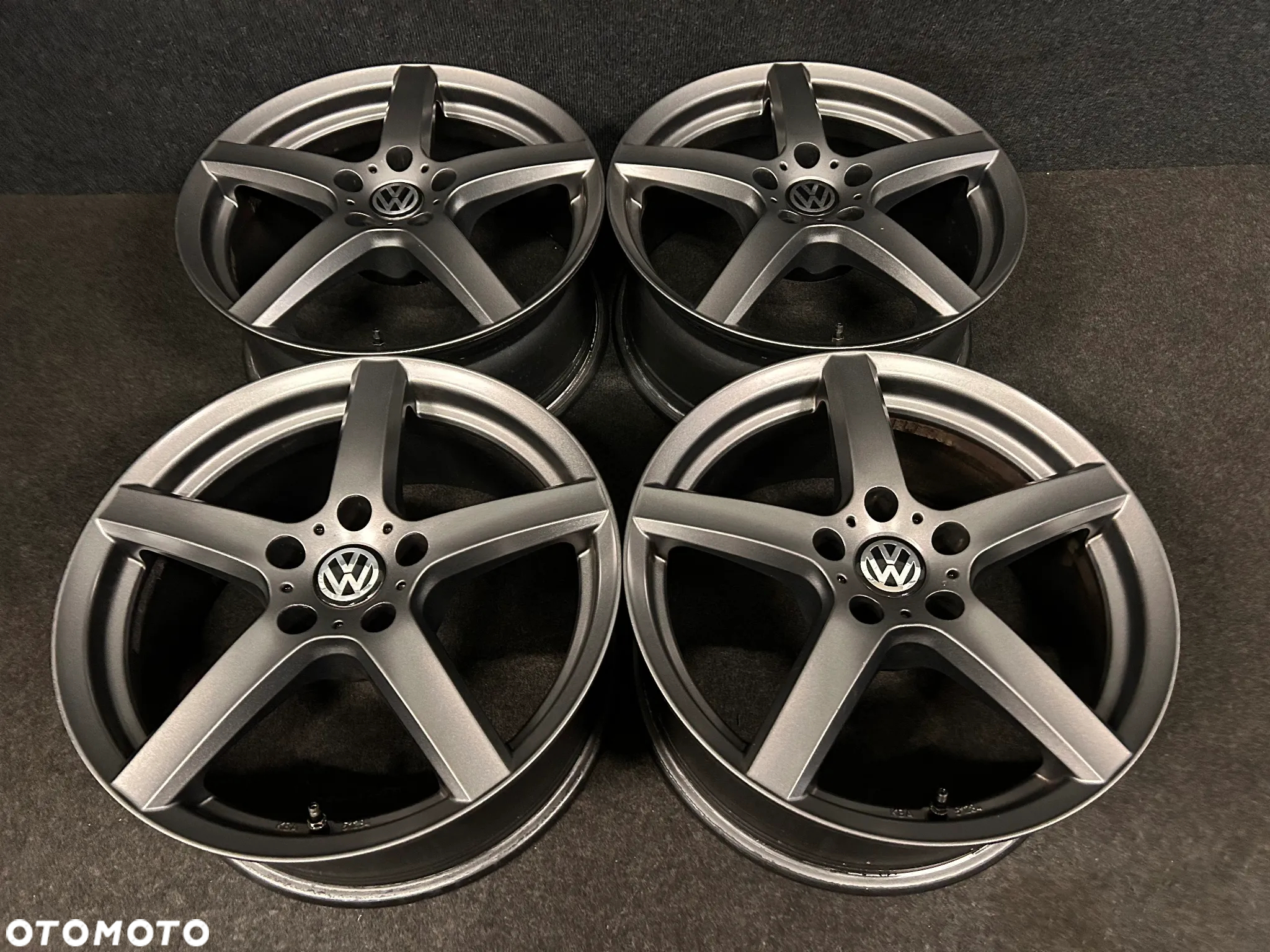 Alufelgi Dezent VW Passat B6, B7, B8, T-Roc, Touran, Tiguan, Sharan 17 cali 5x112 4szt. Ładne! - 4
