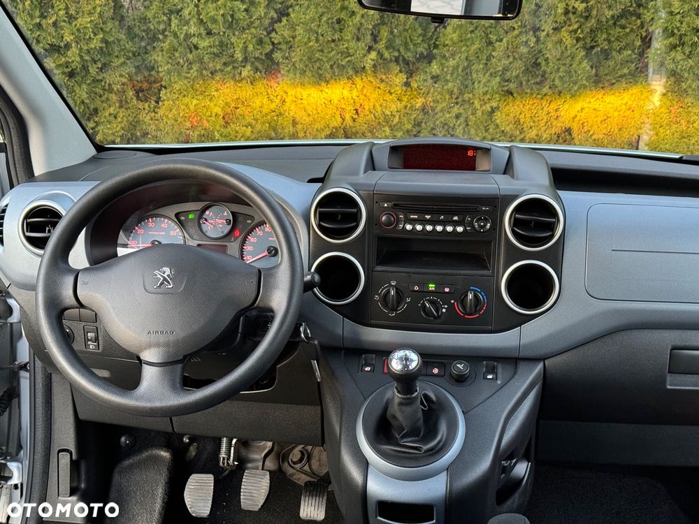 Peugeot Partner 98 VTi Style - 23