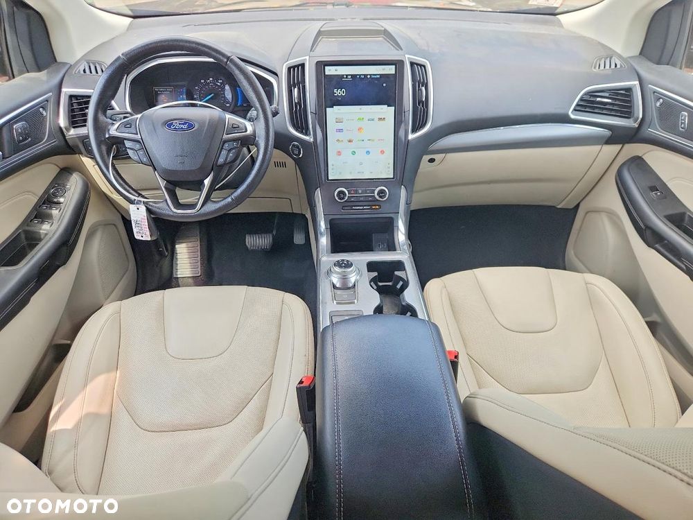 Ford Edge - 8