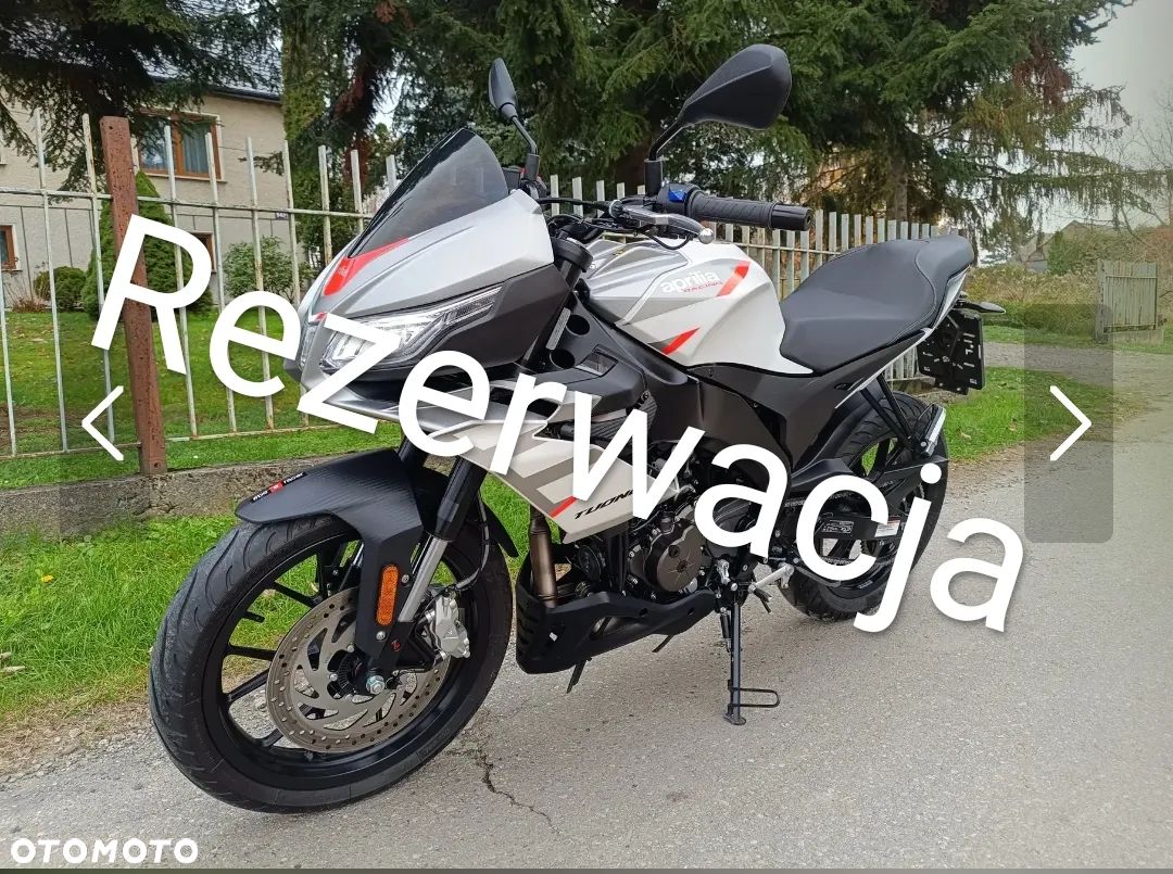Aprilia Tuono - 1