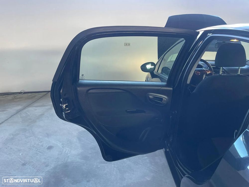 Fiat Punto 1.2 Lounge Start&Stop - 24