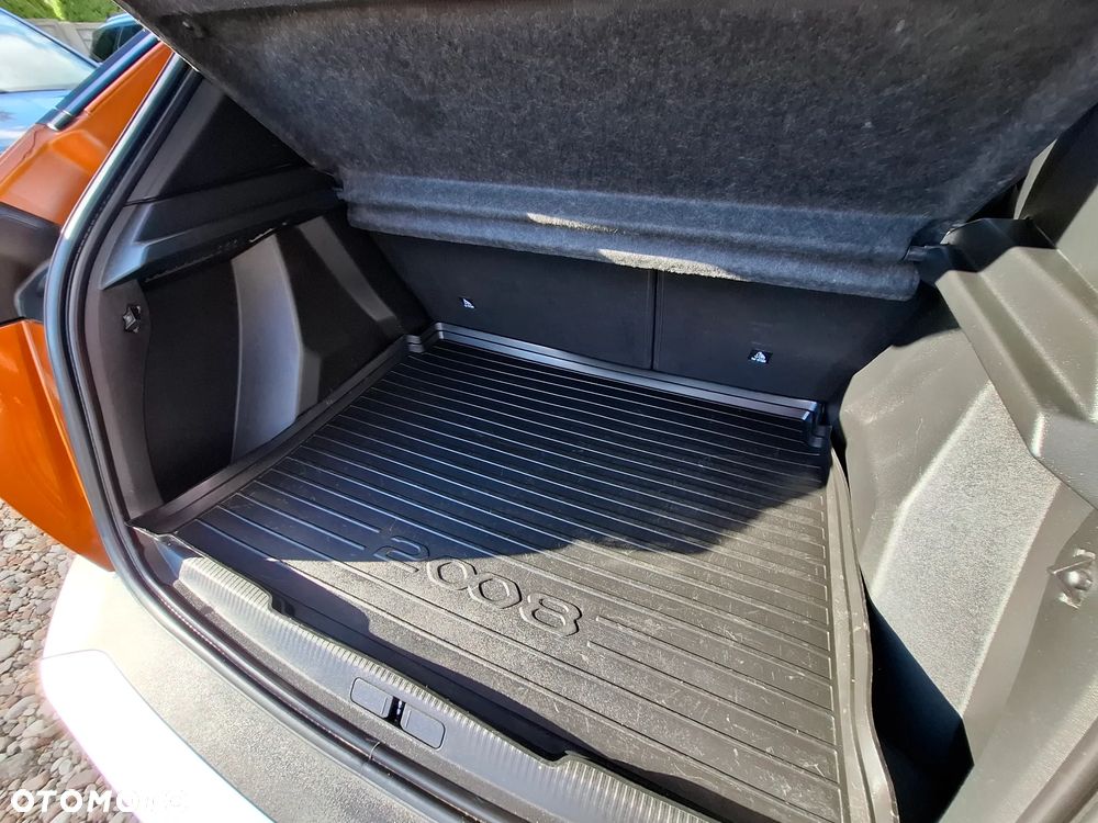 Peugeot 2008 1.5 BlueHDi Allure Pack S&S EAT8 - 16