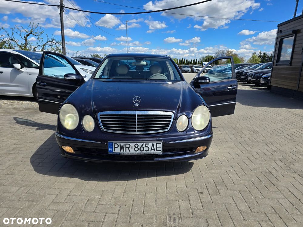 Mercedes-Benz Klasa E - 22
