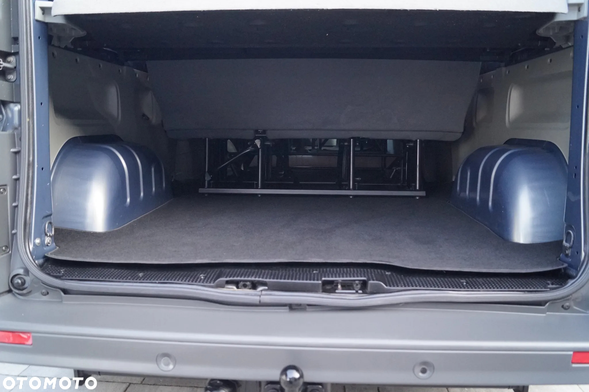 Opel Vivaro - 18