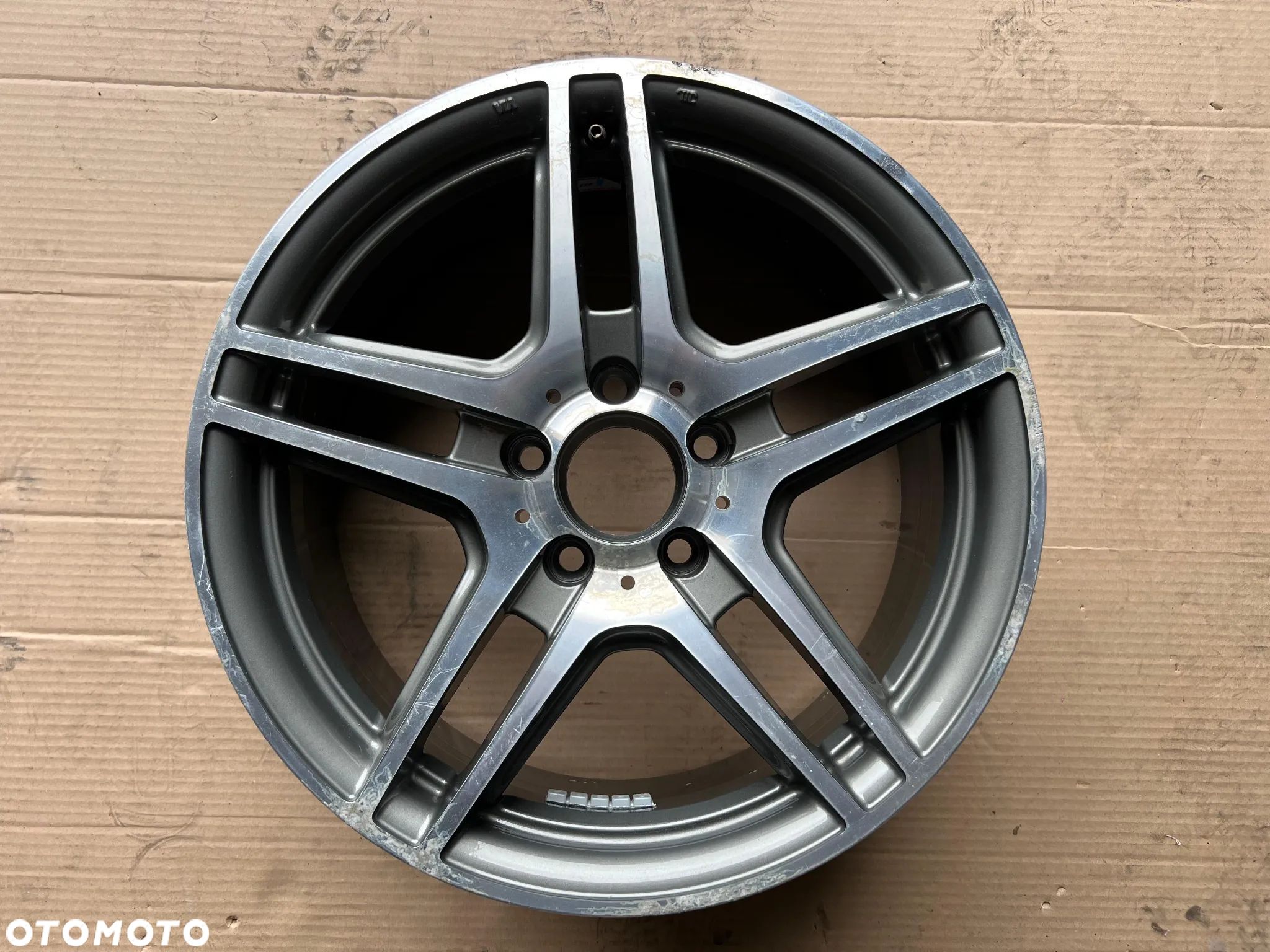 Felga aluminiowa styl MERCEDES C E CLA R17 5x112 7,5J ET45 - 1
