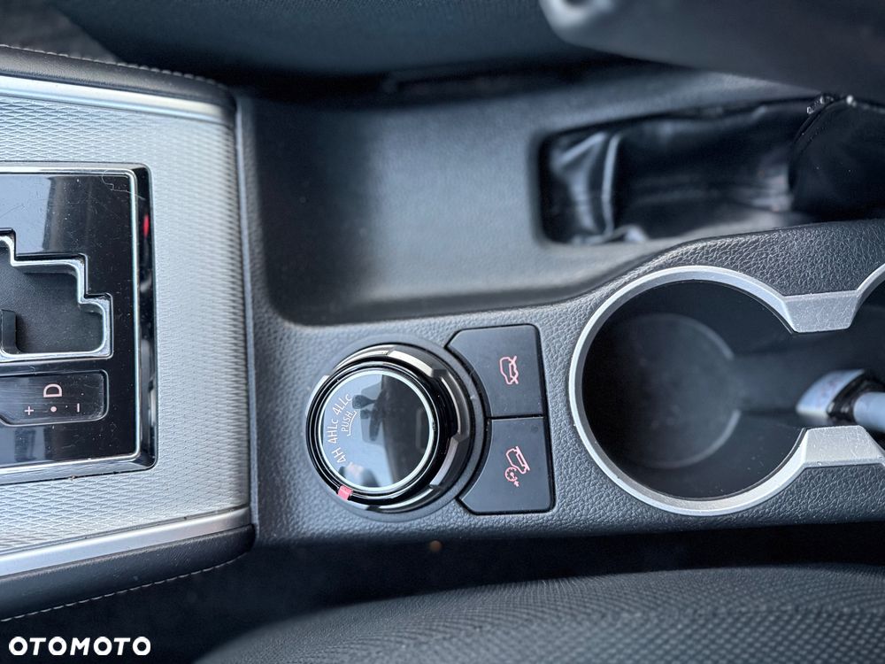 Mitsubishi L200 2.2 d DC Power Instyle Plus - 11