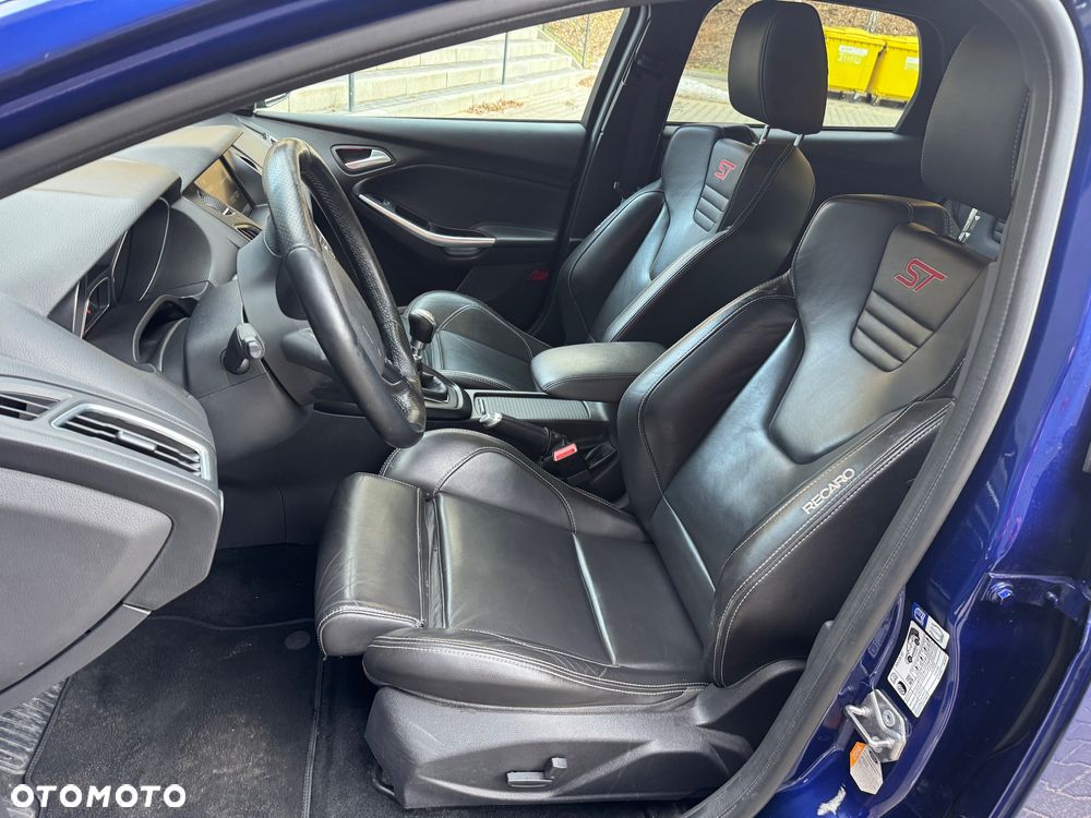 Ford Focus 2.0 TDCi ST - 24