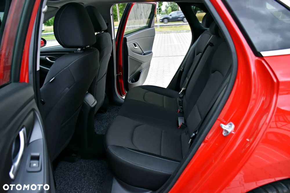 Hyundai i30 1.0 T-GDI Connect & Go - 27
