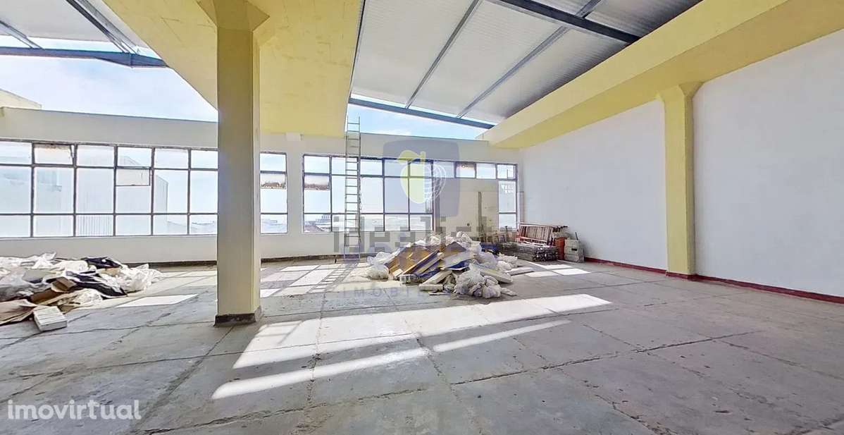 Armazém Prior Velho com 2 pisos renovado - Grande imagem: 4/10