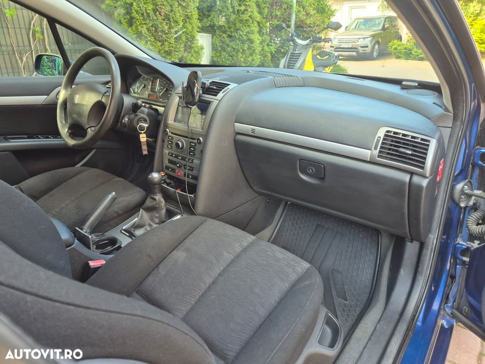 Peugeot 407 - 8