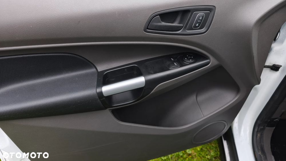 Ford TRANSIT CONNECT LONG MAXI - 4