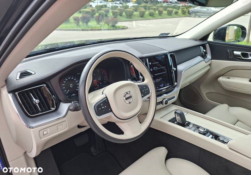 Volvo XC 60 - 24