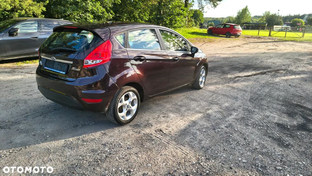 Ford Fiesta 1.6 TDCi Individual - 9