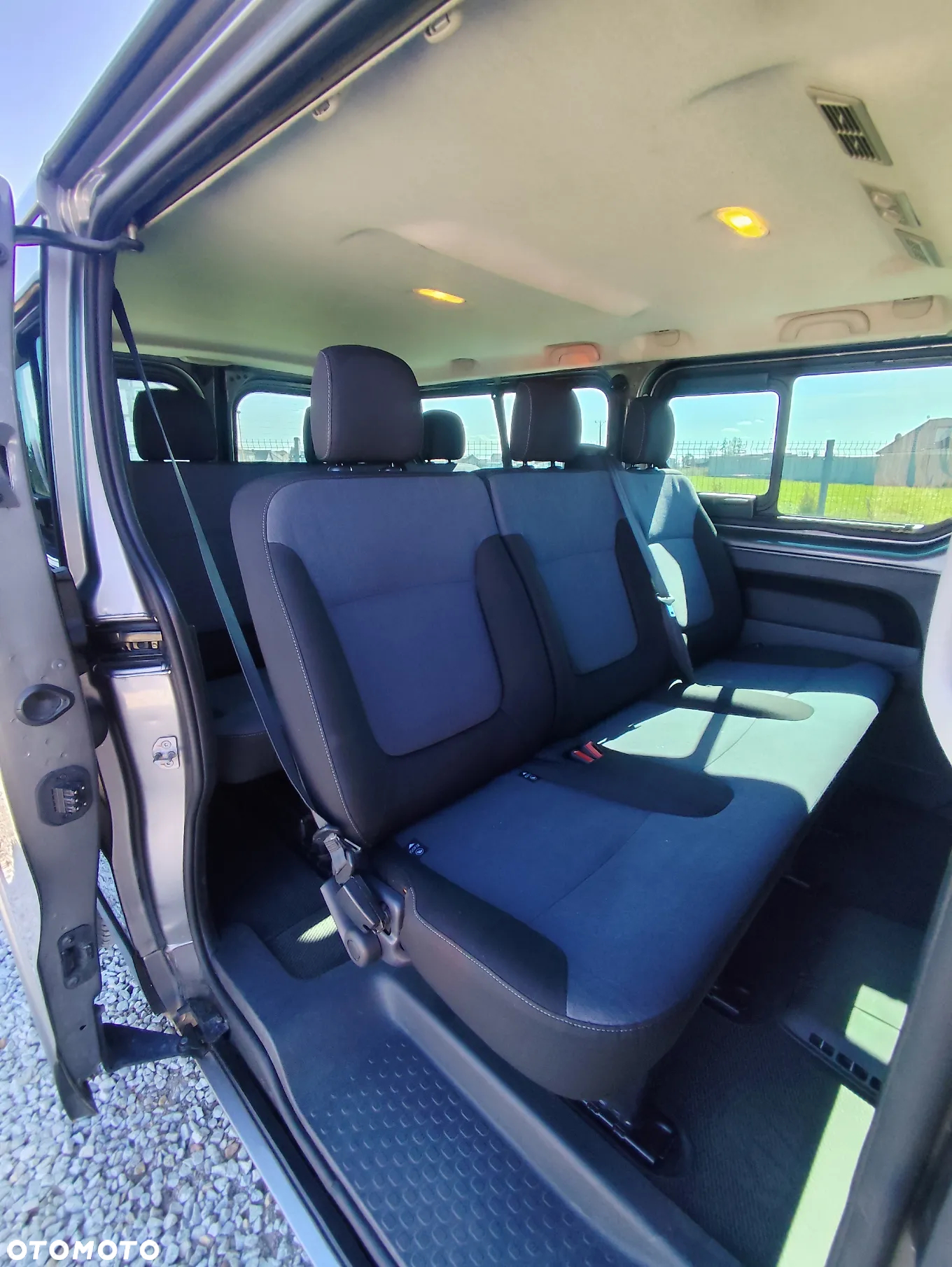Opel Vivaro 1.6 D (CDTI) L2H1 - 11