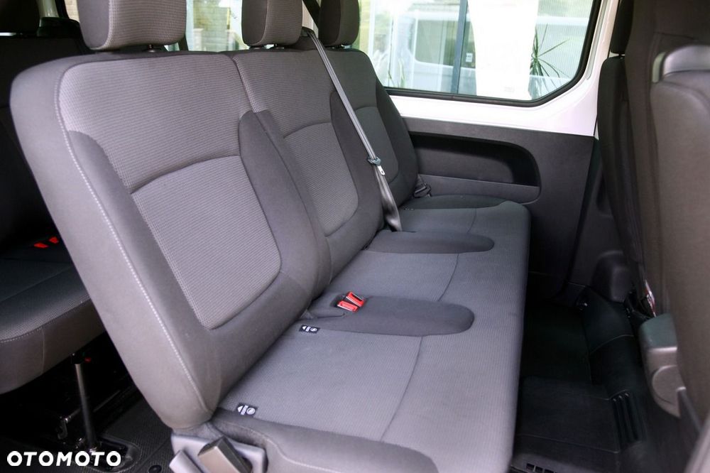 Renault Trafic - 13