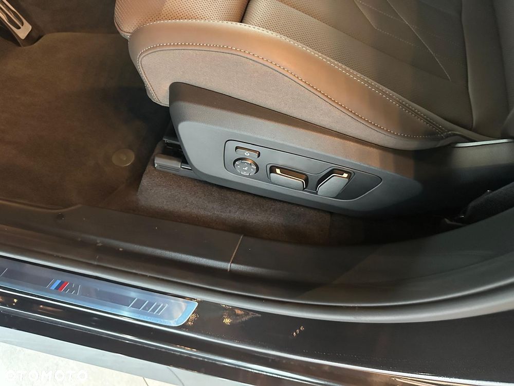 BMW X3 xDrive20i mHEV - 14