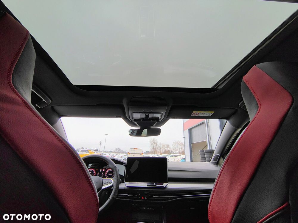 Volkswagen Golf - 20
