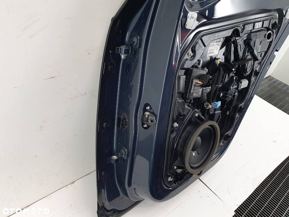 DRZWI TYŁ PRAWE VOLVO V40 II KOMPLETNE 723-16 723 - 9