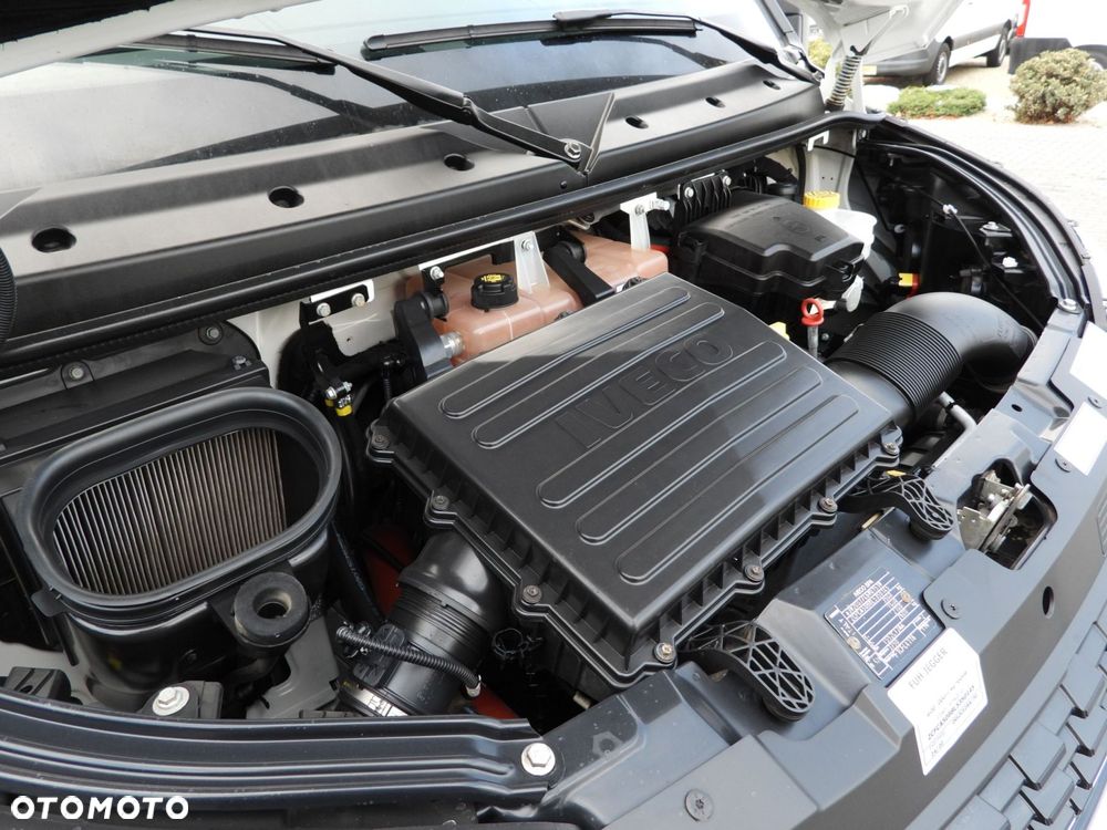 Iveco DAILY 50C16 WYWROTKA TROJSTRONNA PODWÓJNA KABINA DOKA 6 MIEJSC TEMPOMAT PNEUMATYKA BLIŹNIACZE KOŁA KLIMATYZACJA  160KM - 26