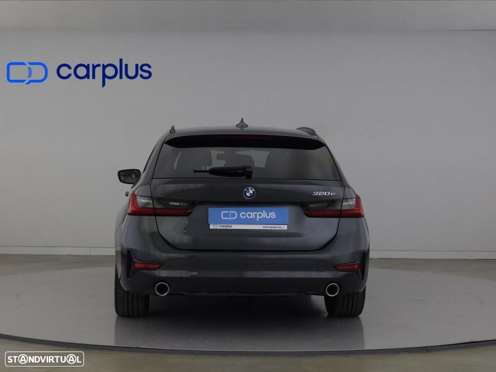 BMW 320 e Auto - 6