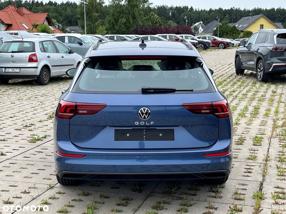 Volkswagen Golf - 6