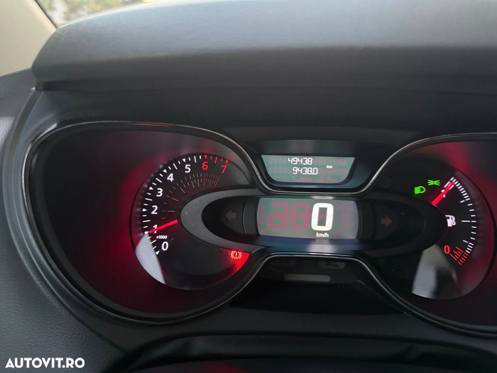 Renault Captur TCe Zen - 38