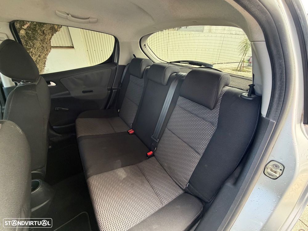 Peugeot 207 1.4 HDi Sport - 6
